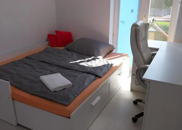 Ogrodzony Dom Nad Morzem Na Wylacznosc Semesterbostad